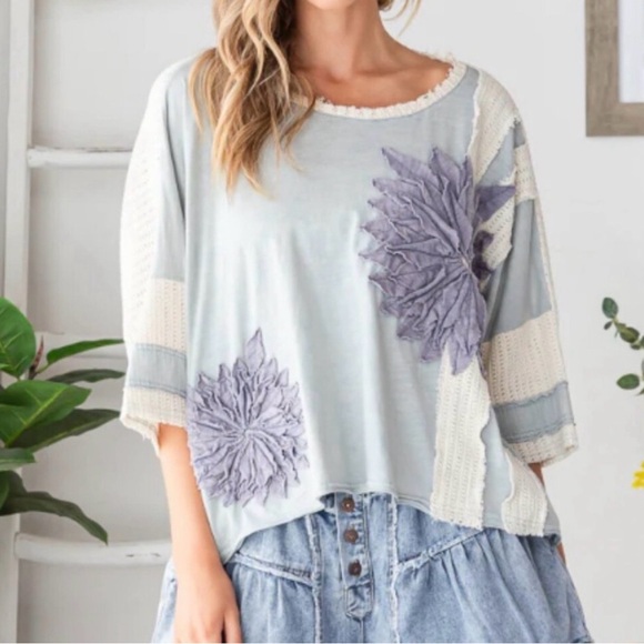 Oli & Hali Blue and Cream Blouse with Purple Floral Accent - Picture 9 of 12